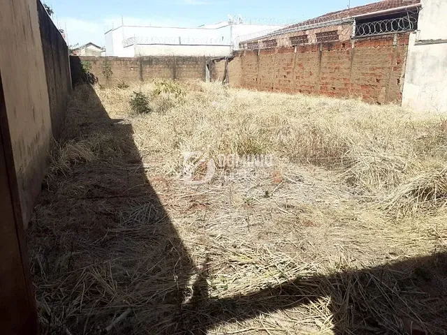 Terreno com 278m², à venda, no bairro Jardim Induberaba em Uberaba