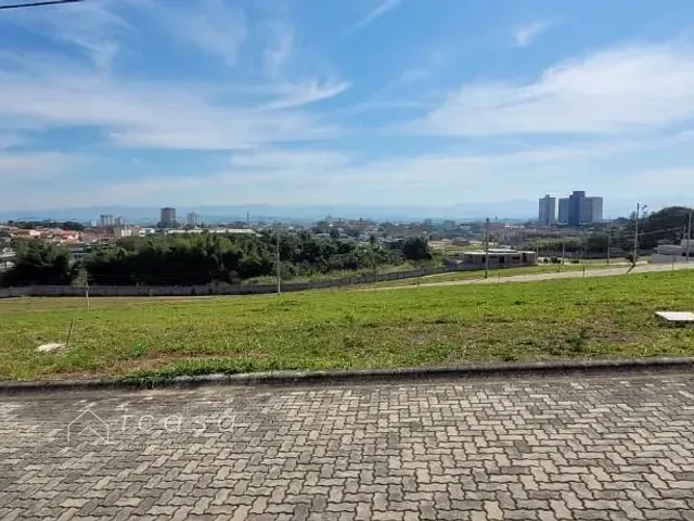 Terreno com 360m², à venda, no bairro Sapé II em Caçapava