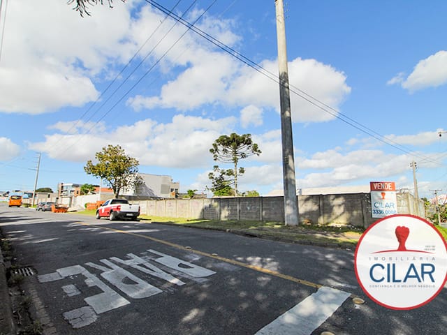 Terreno com 450m², à venda, no bairro Pinheirinho em Curitiba