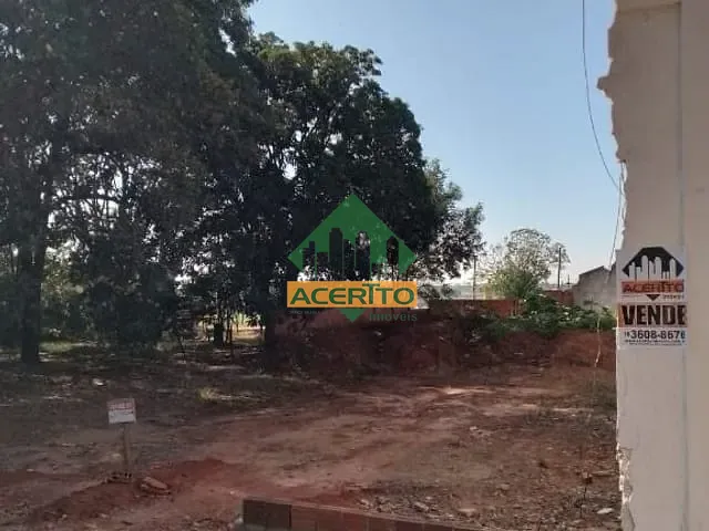 Terreno com 600m², à venda, no bairro Petit-Trianon em Araçatuba