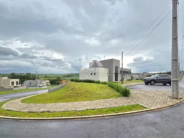 Terreno com 200m², à venda, no bairro Jardim Carvalho em Ponta Grossa