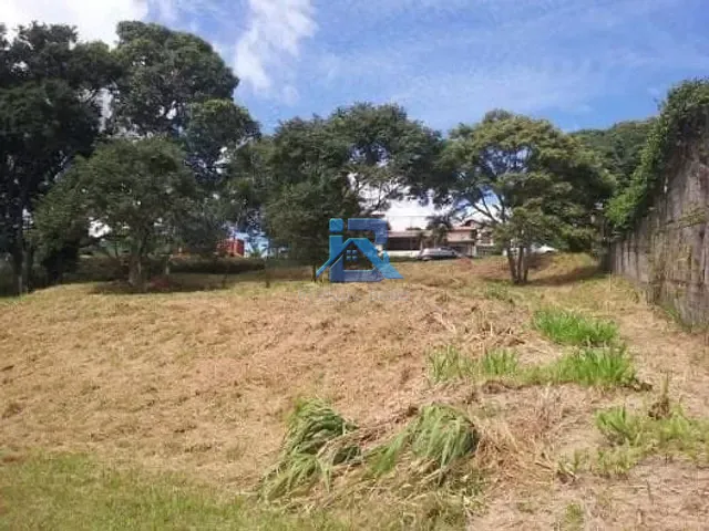 Terreno com 2000m², à venda, no bairro Capela do Barreiro em Itatiba