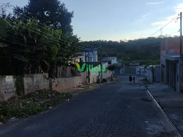 Terreno com 259m², à venda, no bairro Parque São Pedro em Itaquaquecetuba