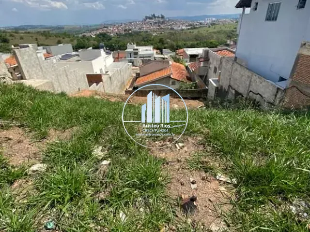Terreno com 300m², à venda, no bairro Colinas de Santa Bárbara em Pouso Alegre