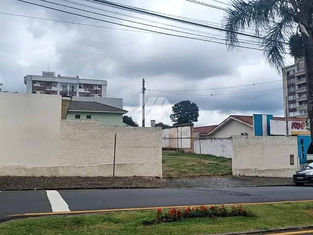 Terreno com 660m², à venda, no bairro Centro em Ponta Grossa