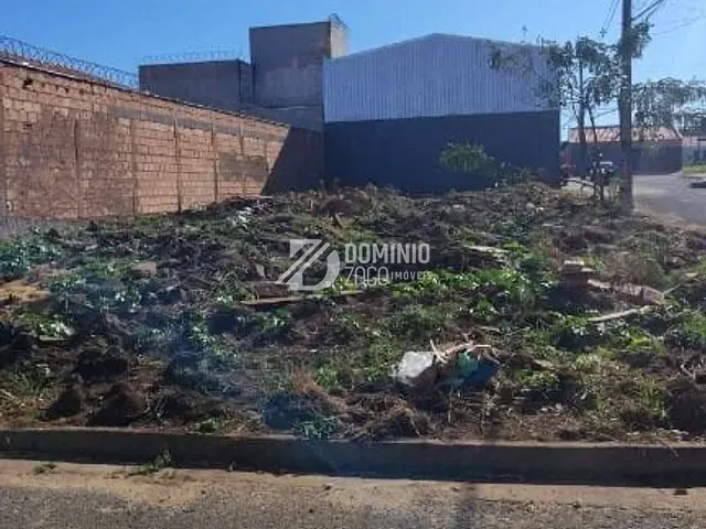 Terreno com 300m², à venda, no bairro Jardim Maracanã em Uberaba