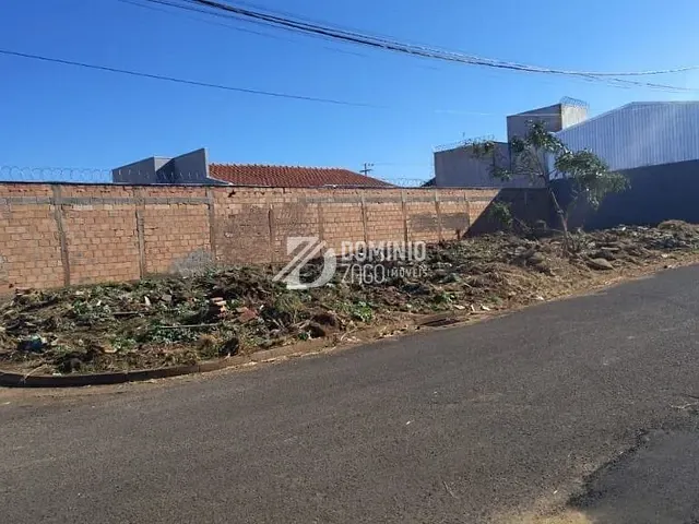 Terreno com 300m², à venda, no bairro Jardim Maracanã em Uberaba