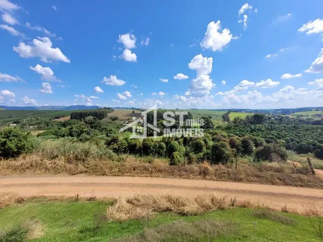 Terreno com 27000m², à venda, no bairro Clube Campestre em Andradas
