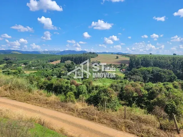 Terreno com 27000m², à venda, no bairro Clube Campestre em Andradas