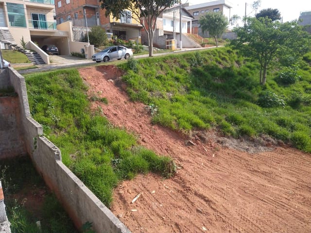 Terreno com 500m², à venda, no bairro Loteamento Residencial Lago do Sol em Cotia