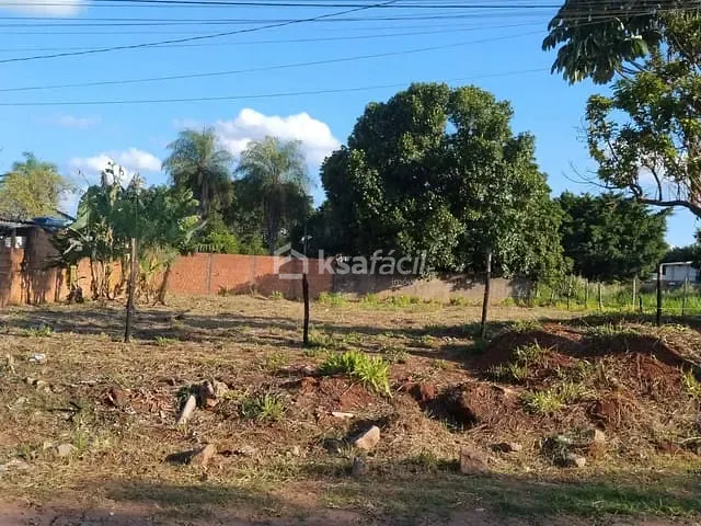Terreno com 792m², à venda, no bairro Jardim Colúmbia em Campo Grande
