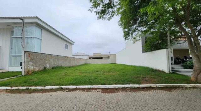 Terreno com 420m², à venda, no bairro Parque Rodoviário em Campos dos Goytacazes