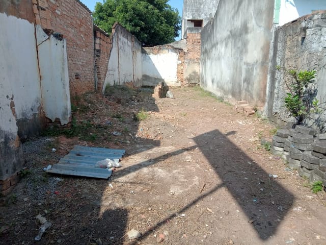 Terreno com 125m², à venda, no bairro Centro em Taubaté
