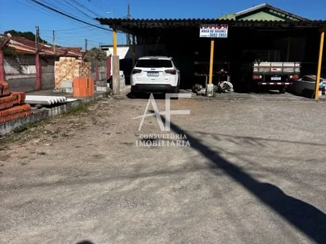 Terreno com 900m², à venda, no bairro Jardim Gurilândia em Taubaté