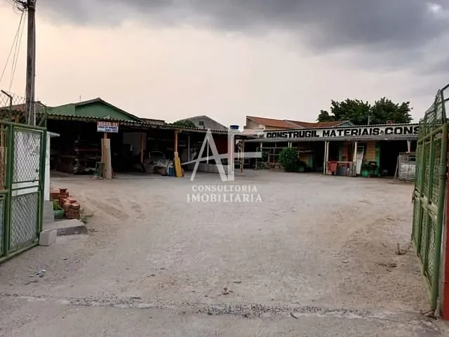 Terreno com 900m², à venda, no bairro Jardim Gurilândia em Taubaté