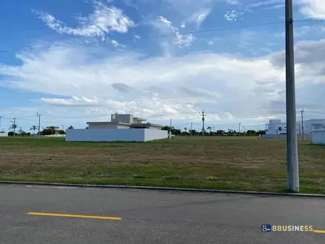 Terreno com 406m², à venda, no bairro Parque Penha em Campos dos Goytacazes