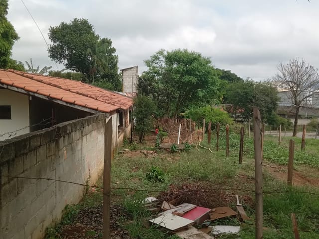 Terreno com 603m², à venda, no bairro Parque Shangri-lá em Pindamonhangaba