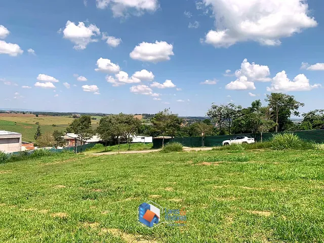 Terreno com 1350m², à venda, no bairro Loteamento Fazenda Dona Carolina em Itatiba
