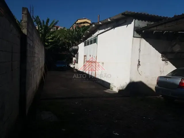 Terreno com 815m², à venda, no bairro Vila São Francisco em Mauá