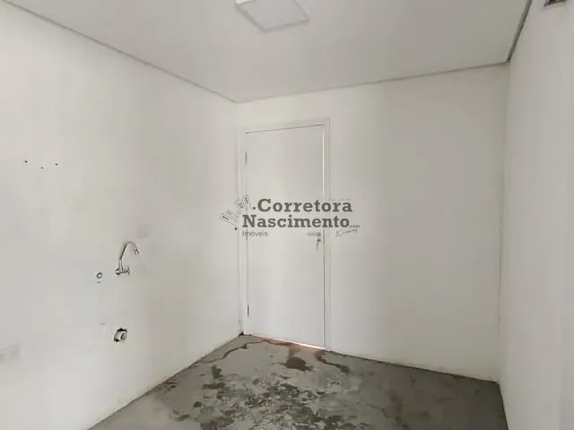 Galpão / Barracão com 7500m², para alugar, no bairro Jardim Emília em Jacareí