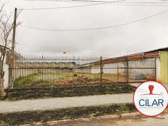 Terreno à venda, no bairro Boqueirão em Curitiba