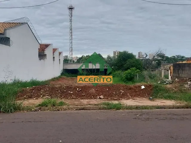 Terreno com 300m², à venda, no bairro Umuarama em Araçatuba