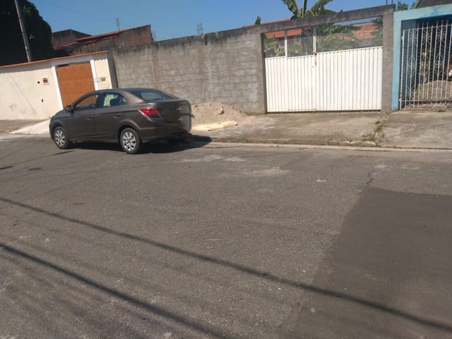 Terreno com 300m², à venda, no bairro Residencial e Comercial Laerte Asumpção em Pindamonhangaba