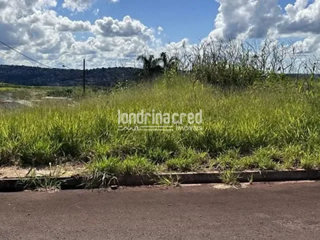 Terreno com 412m², à venda, no bairro Conjunto Residencial Roberto Conceição em Cambé