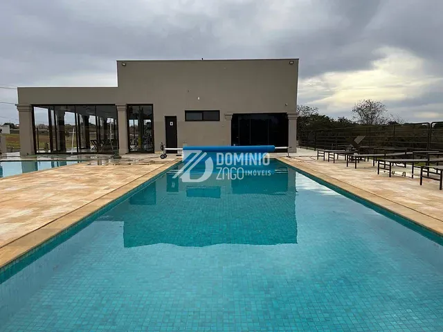 Terreno com 250m², à venda, no bairro Beija-Flor II em Uberaba