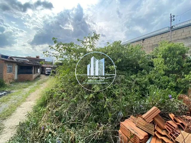 Terreno com 450m², à venda, no bairro São Geraldo em Pouso Alegre