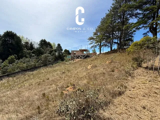 Terreno com 1330m², à venda, no bairro Parque das Águas Claras em Campos do Jordão