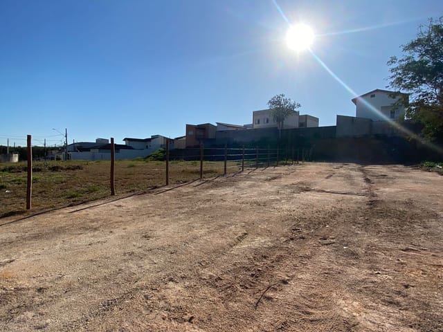 Terreno com 610m², à venda, no bairro Residencial Campo Belo em Pindamonhangaba