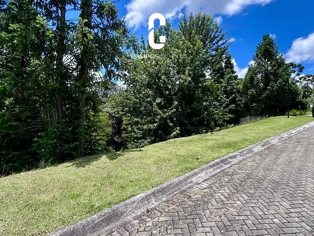 Terreno com 1106m², à venda, no bairro Reserva Figueiredo em Campos do Jordão