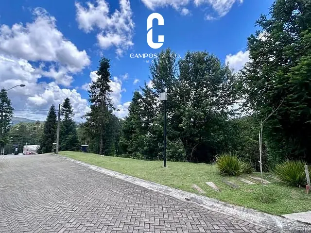 Terreno com 1106m², à venda, no bairro Reserva Figueiredo em Campos do Jordão