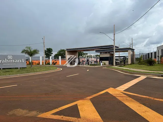 Terreno com 250m², à venda, no bairro Recreio dos Bandeirantes em Uberaba