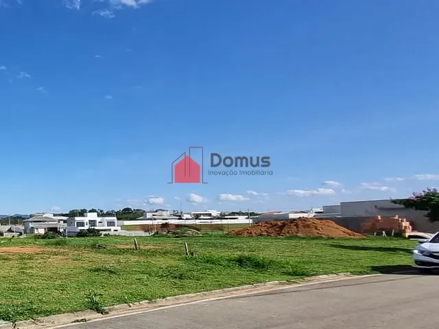 Terreno com 712m², à venda, no bairro Alto do Cardoso em Pindamonhangaba