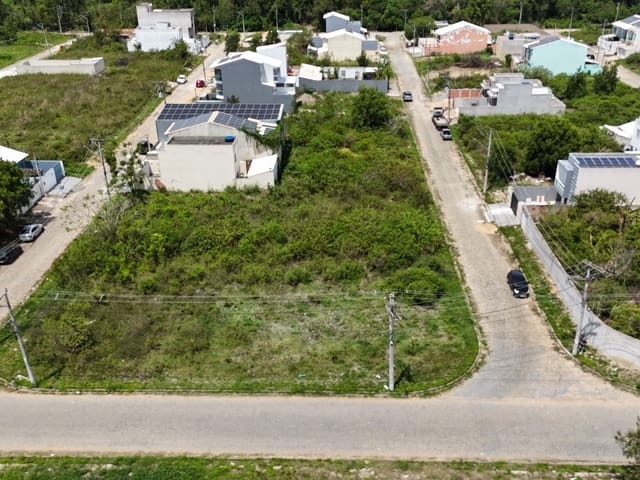 Terreno com 140m², à venda, no bairro Alphaville em Campos dos Goytacazes