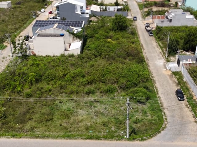 Terreno com 140m², à venda, no bairro Alphaville em Campos dos Goytacazes