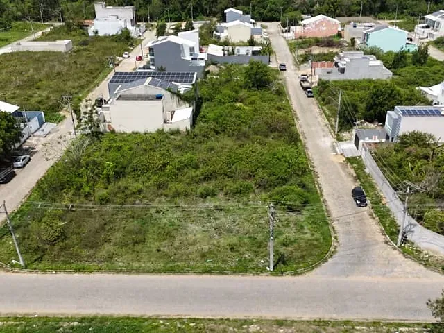 Terreno com 140m², à venda, no bairro Alphaville 3 em Campos dos Goytacazes