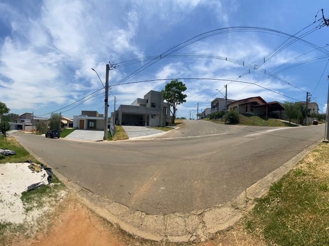 Terreno com 404m², à venda, no bairro Alto do Cardoso em Pindamonhangaba