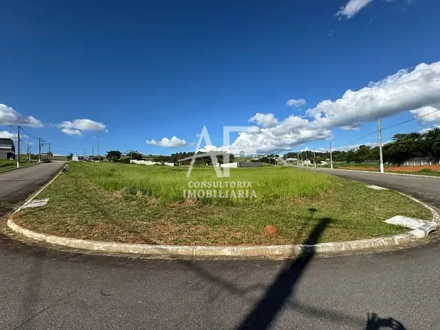 Terreno com 854m², à venda, no bairro Cataguá em Taubaté