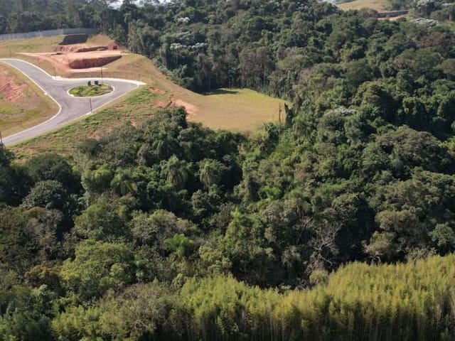 Terreno com 523m², à venda, no bairro Pitas em Cotia