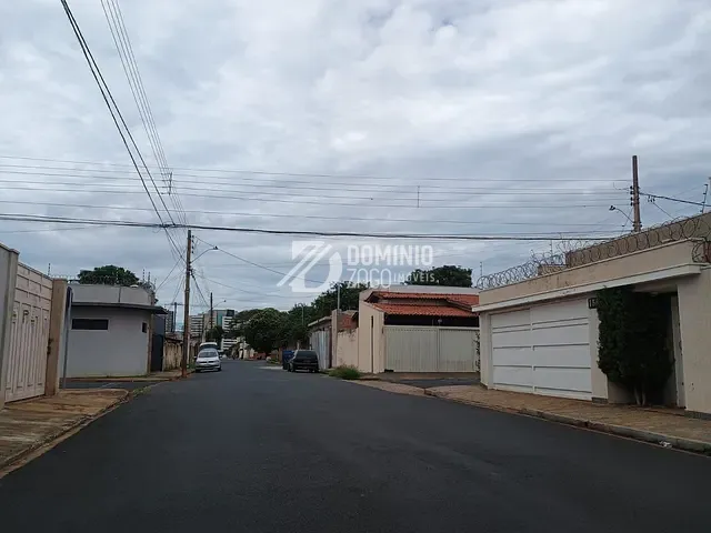 Terreno com 300m², à venda, no bairro Santa Marta em Uberaba