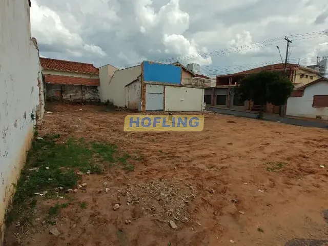 Terreno com 278m², à venda, no bairro Centro em Rio Claro
