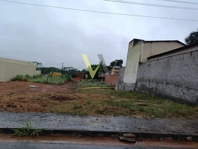 Terreno com 300m², à venda, no bairro Monte Sinai em Anápolis