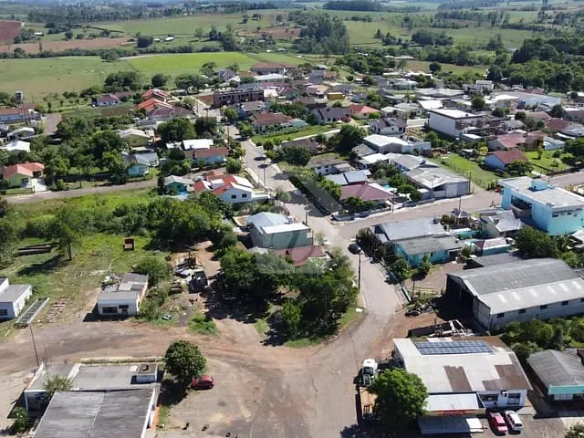 Terreno com 670m², à venda, no bairro Centro em Fazenda Vilanova
