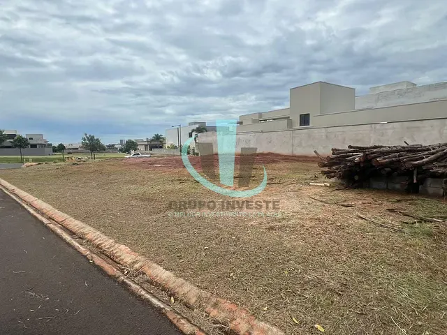 Terreno com 507m², à venda, no bairro Residencial e Comercial Quinta das Laranjeiras em Araraquara