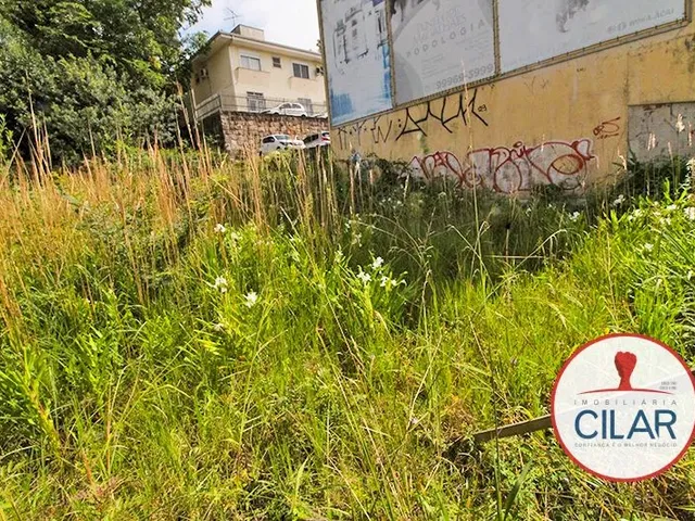 Terreno à venda, no bairro Centro Cívico em Curitiba