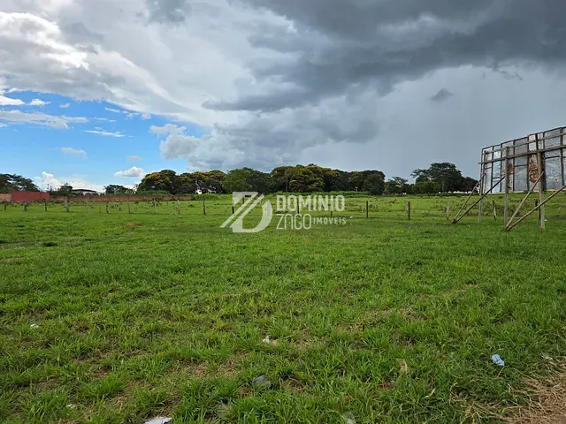 Terreno com 300m², à venda, no bairro Jardim Bento de Assis Valim em Uberaba