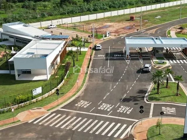 Terreno com 252m², à venda, no bairro Tiradentes em Campo Grande